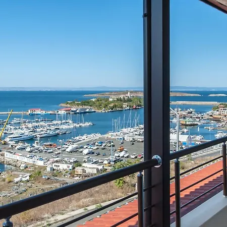 公寓 Homes *